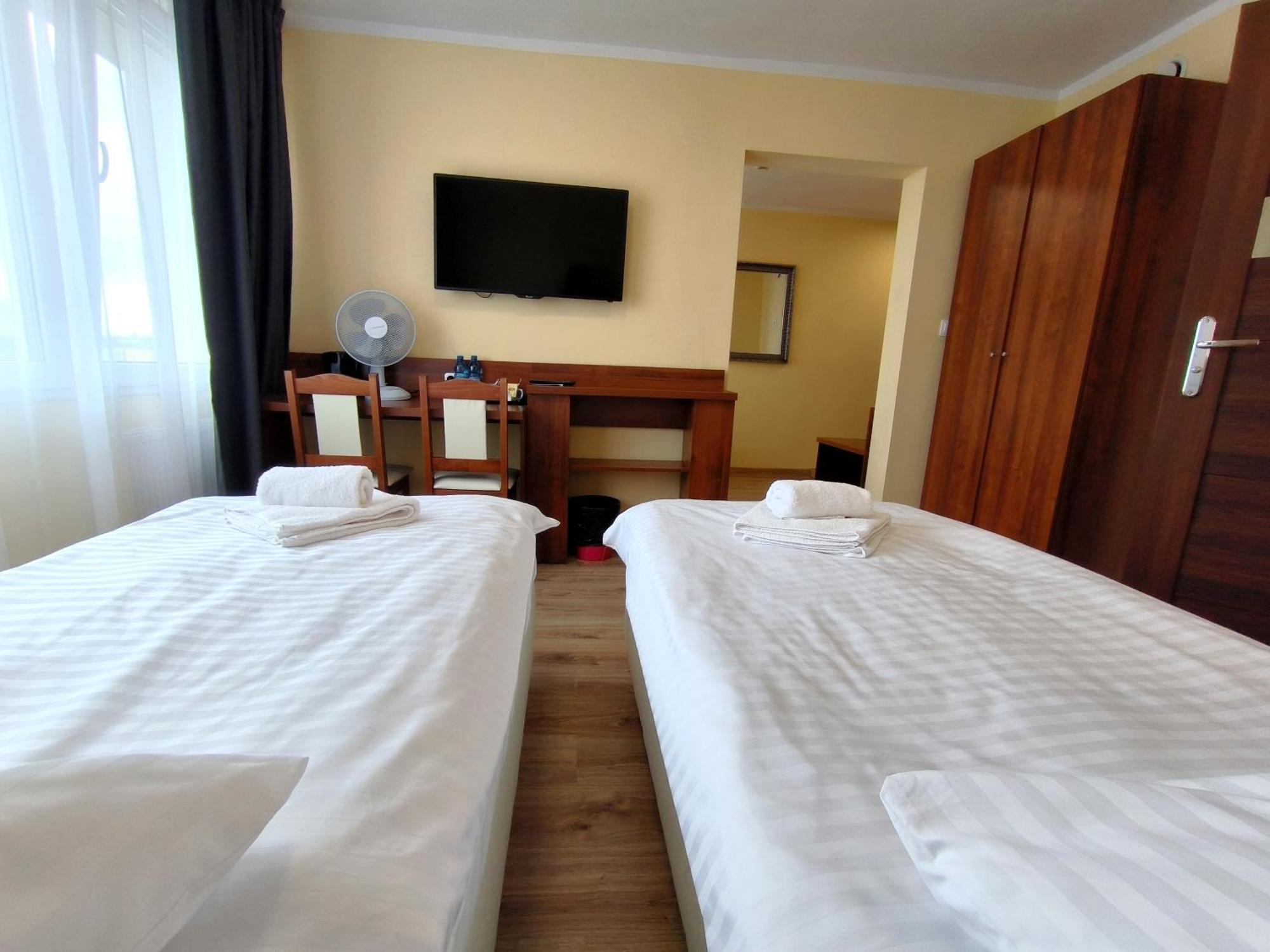 Hotel Sill Kielce Eksteriør billede